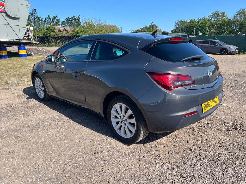 Vauxhall Astra GTC 1.4T 16V Sport Euro 5 (s/s) 3dr 2013