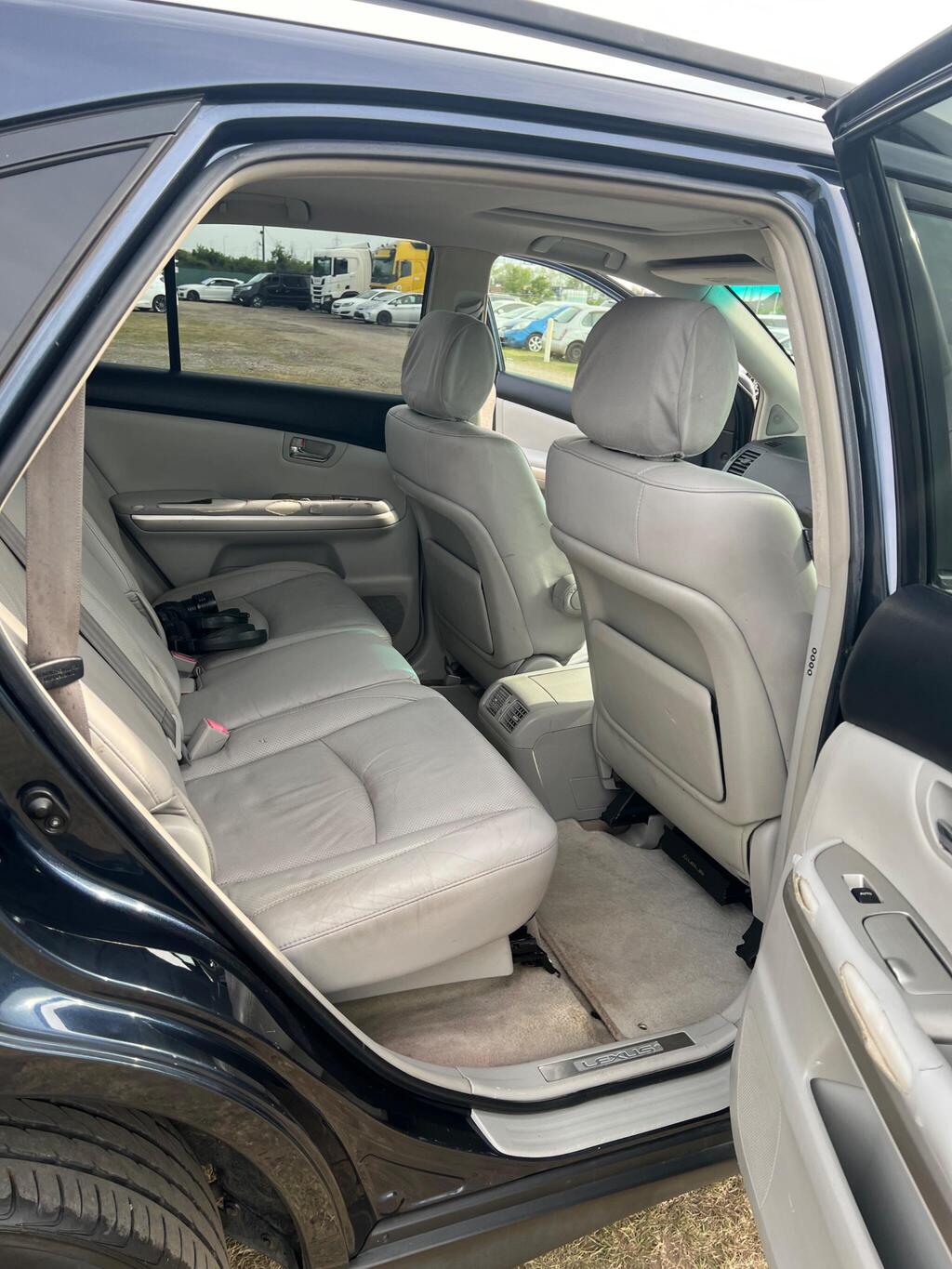 Lexus RX 3.3 400h SE-L SUV 5dr Petrol Hybrid CVT (192 g/km, 208 bhp)