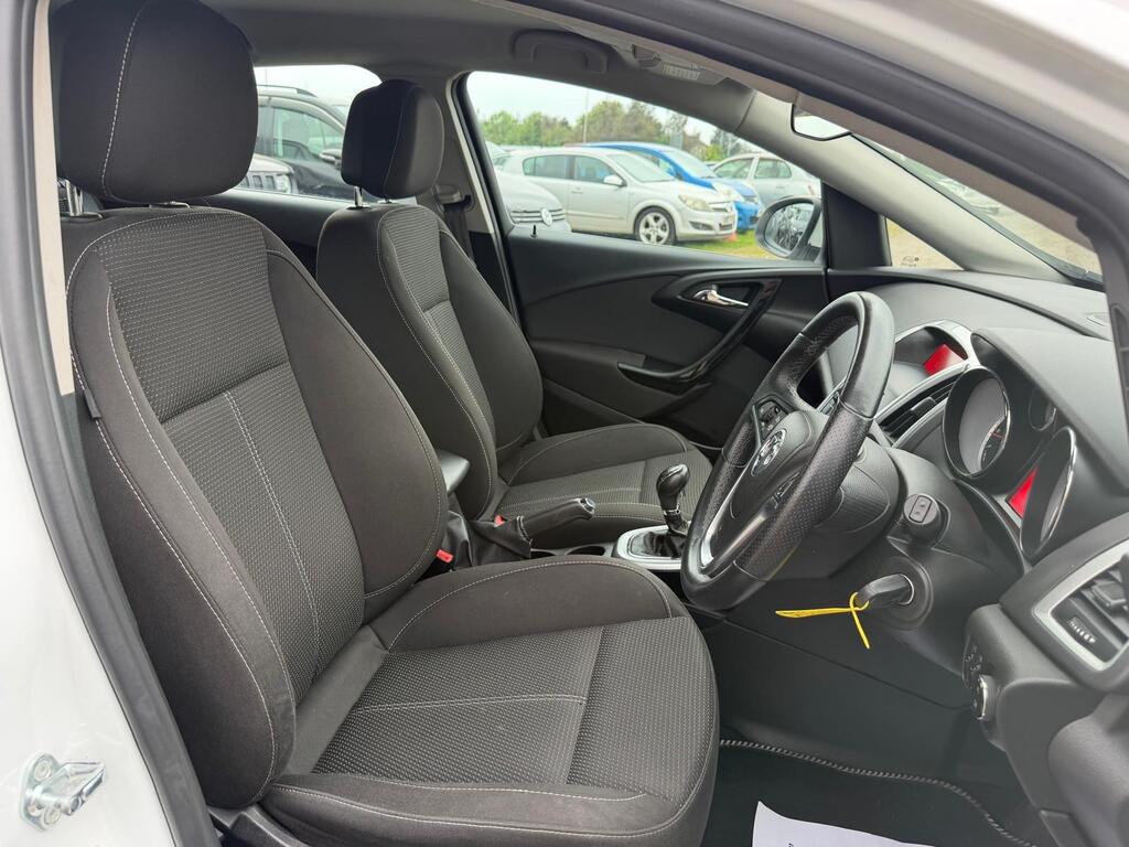 Vauxhall Astra 1.4i Turbo SRi Euro 6 5dr