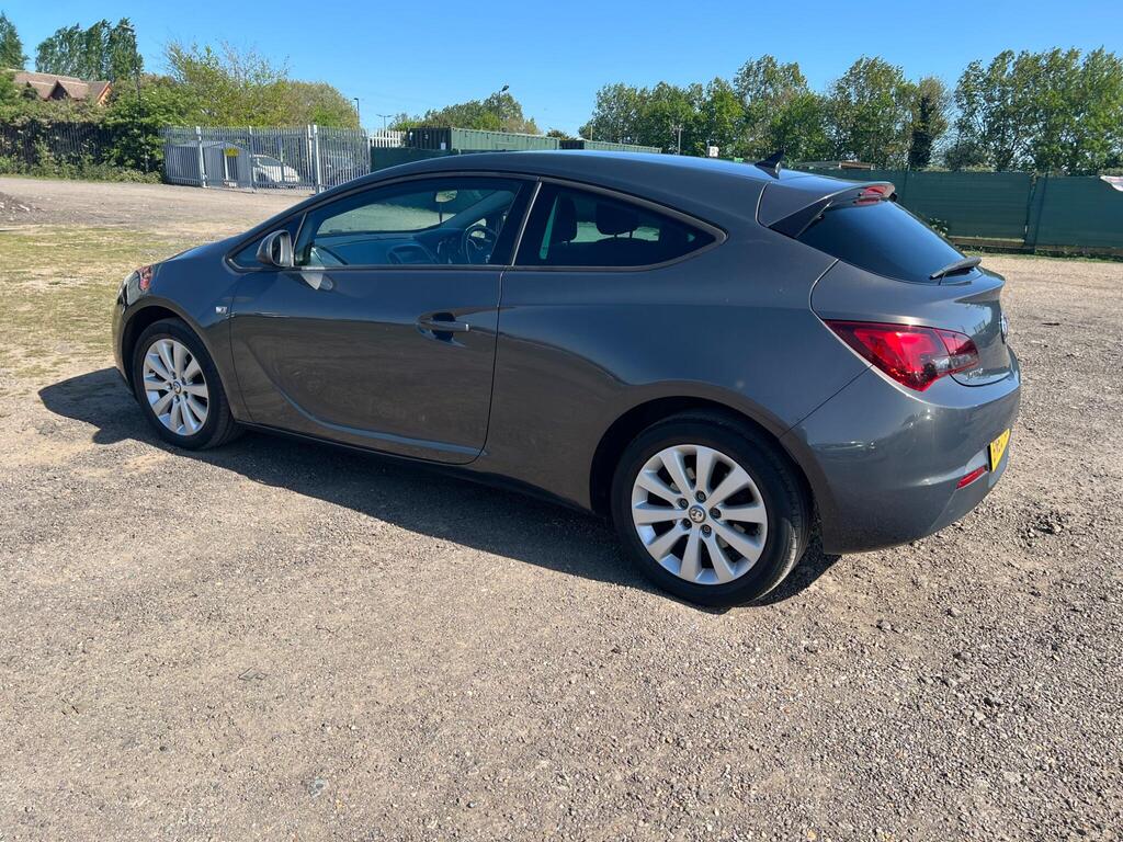 Vauxhall Astra GTC 1.4T 16V Sport Euro 5 (s/s) 3dr 2013
